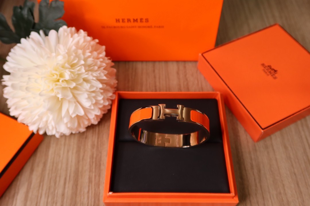 Hermes bracelet