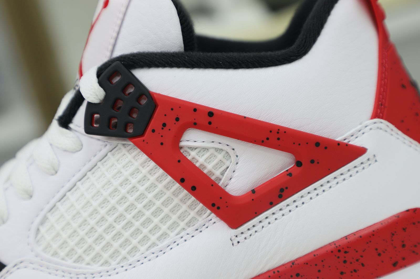 Jordan Air Jordan 4 Neutral Grey