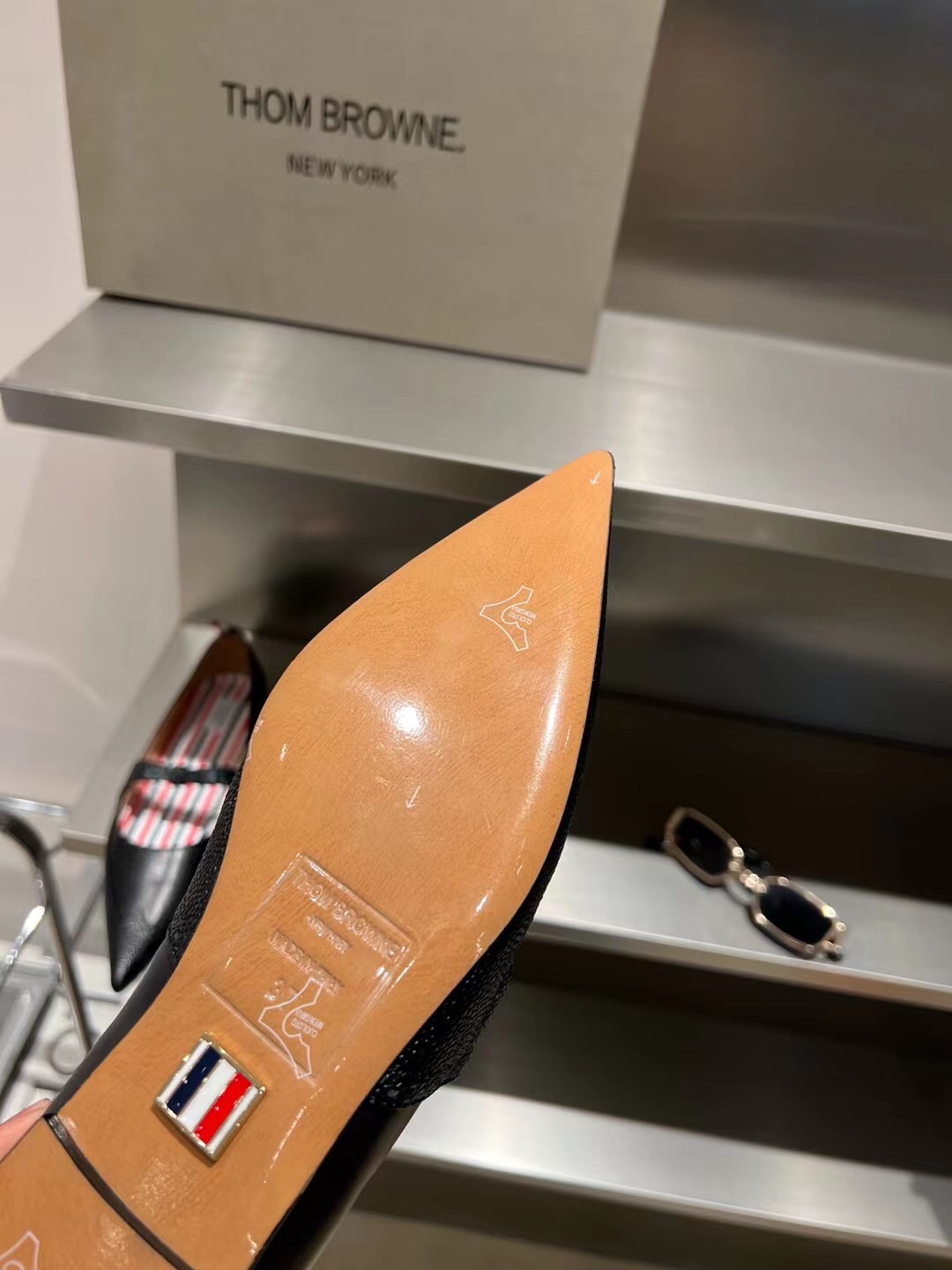 Thom Browne | 𝟐𝟎𝟐𝟏/𝐒𝐒 𝐧𝐞𝐰 Tom Brown 2022/AW Pointed Toe Chic Single Shoes