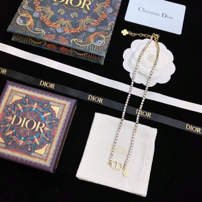 Dior necklace
