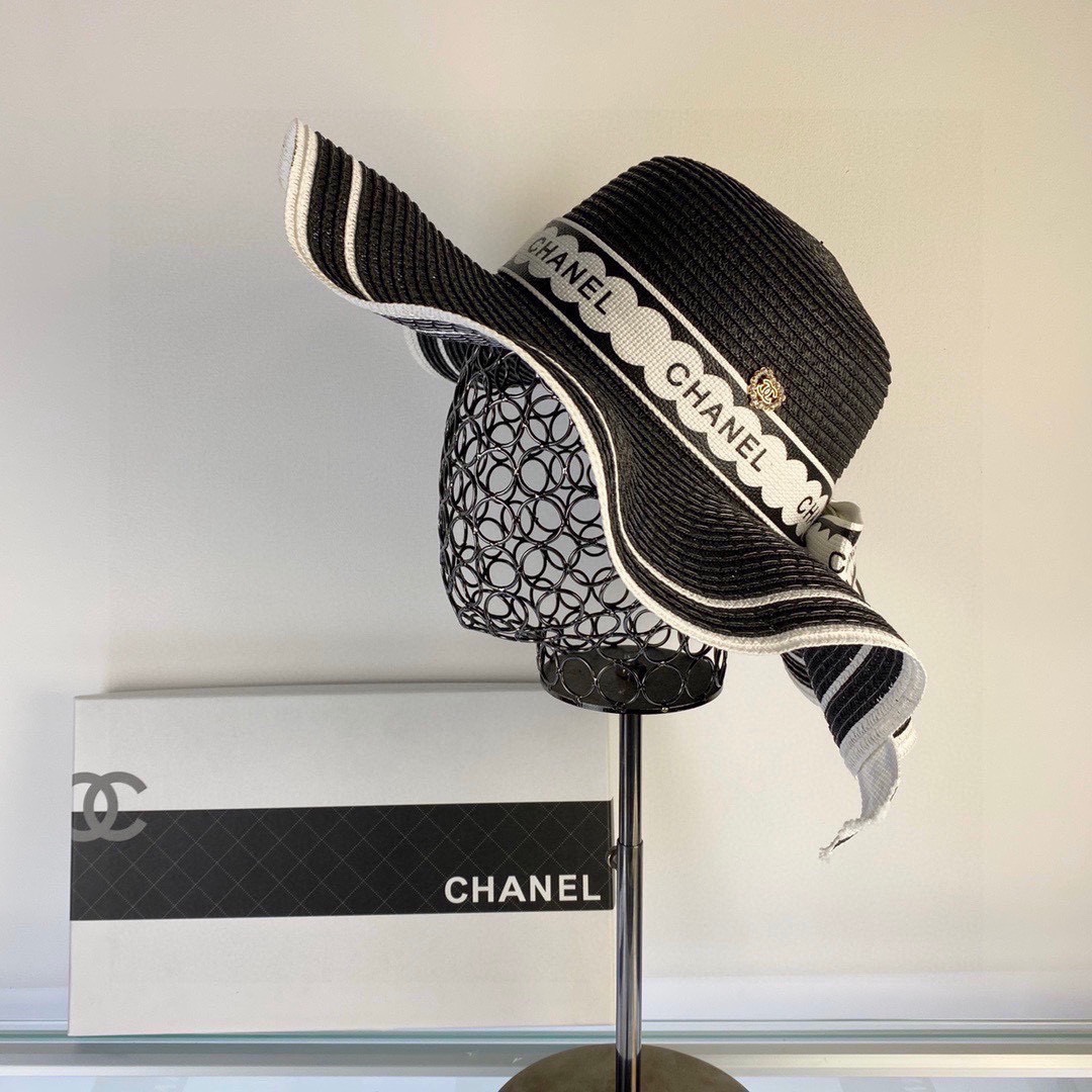 [Chanel Chanel] 2023 new straw wavy sunshade straw hat with ruffles 🤩 beach style, simple and elegant