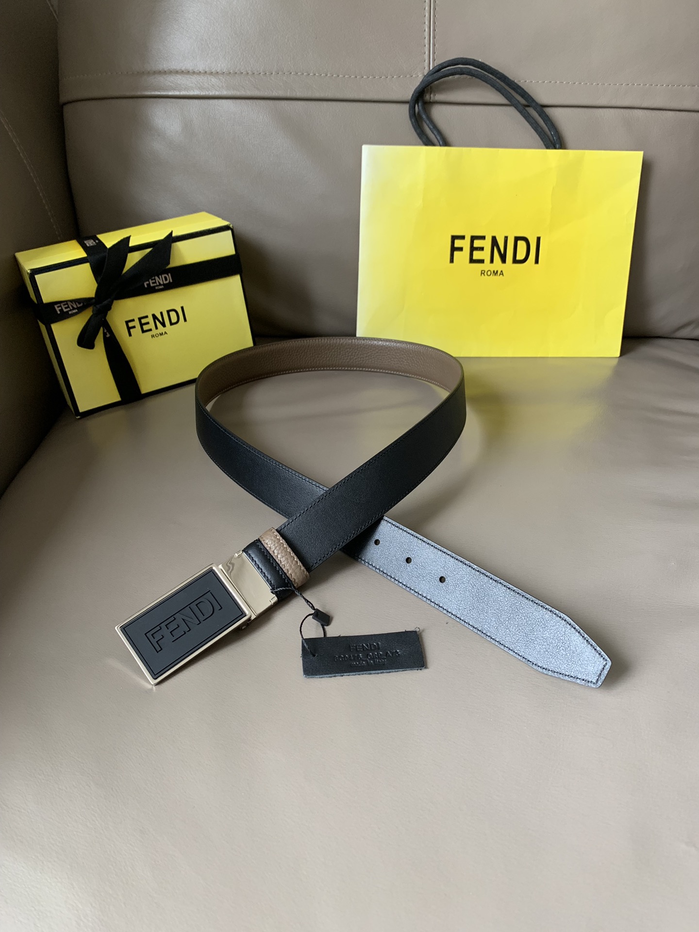 FENDI men's casual reversible belt