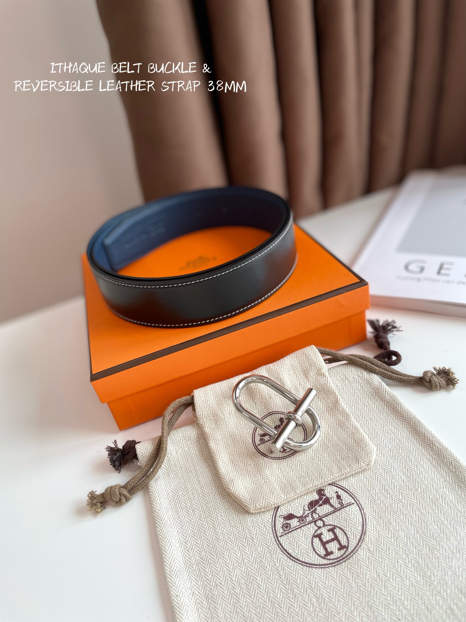 Hermes  ITHAQUE BELT BUCKLE & REVERSIBLE LEATHER STRAP