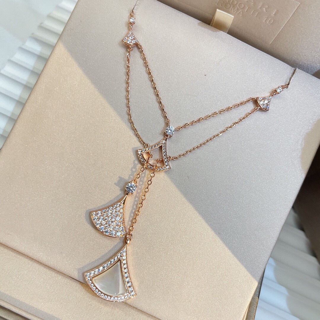 BVLGARI necklace