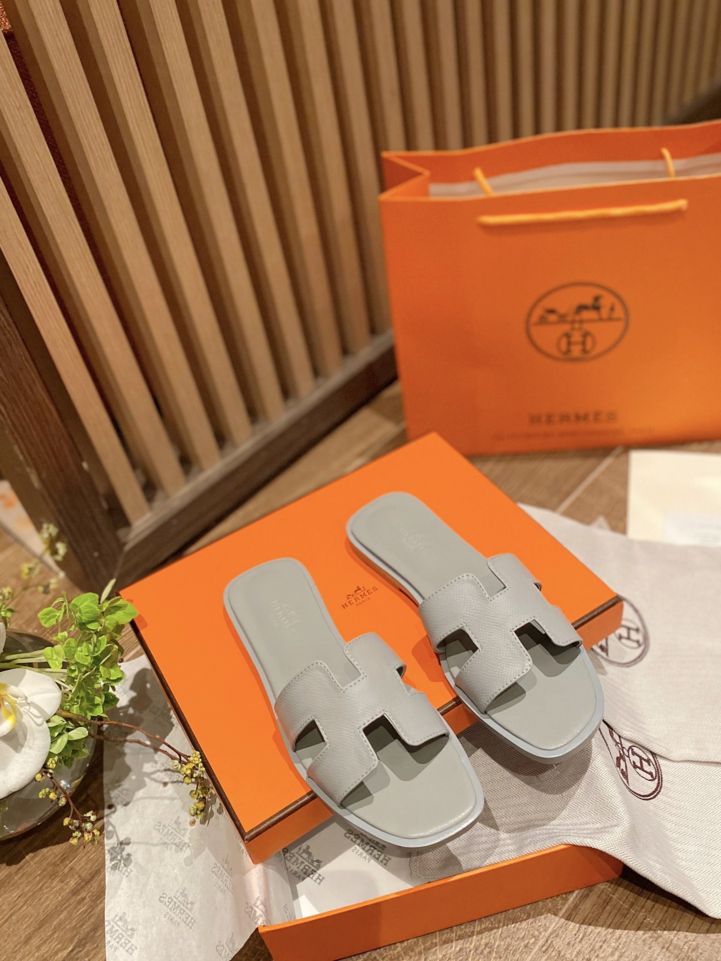 Hermes new revision of the first layer of cowhide