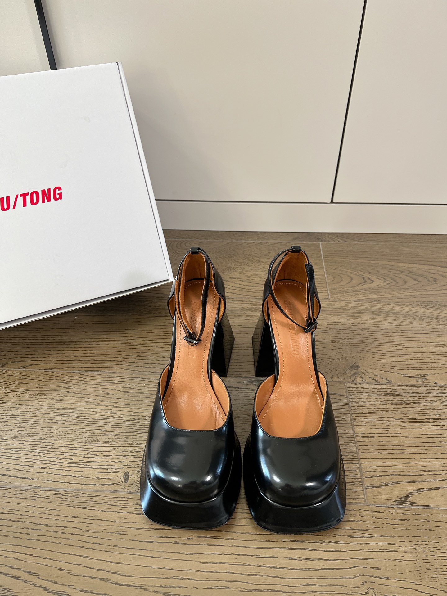 𝐒𝐇𝐔𝐒𝐇𝐔𝐓𝐎𝐍𝐆｜𝟐𝟎𝟐𝟑/𝐒𝐒 𝐧𝐞𝐰 Exclusive niche SHUSHU/TONG 23/thick bottom Mary Jane