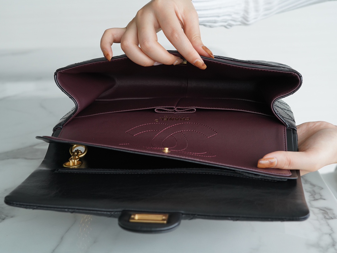 𝗖𝗵𝗮𝗻𝗲𝗹 Replica ❷. ❺❺ Italian [Montebello] Calfskin Large   Black Gold