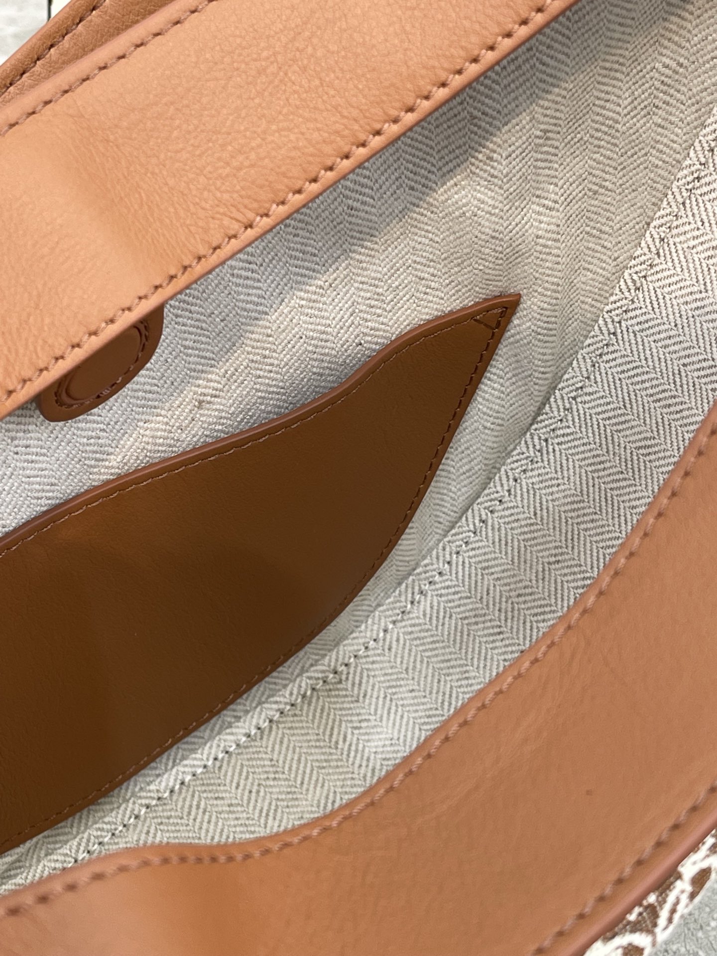 LOEWE Luna moon bag#10195