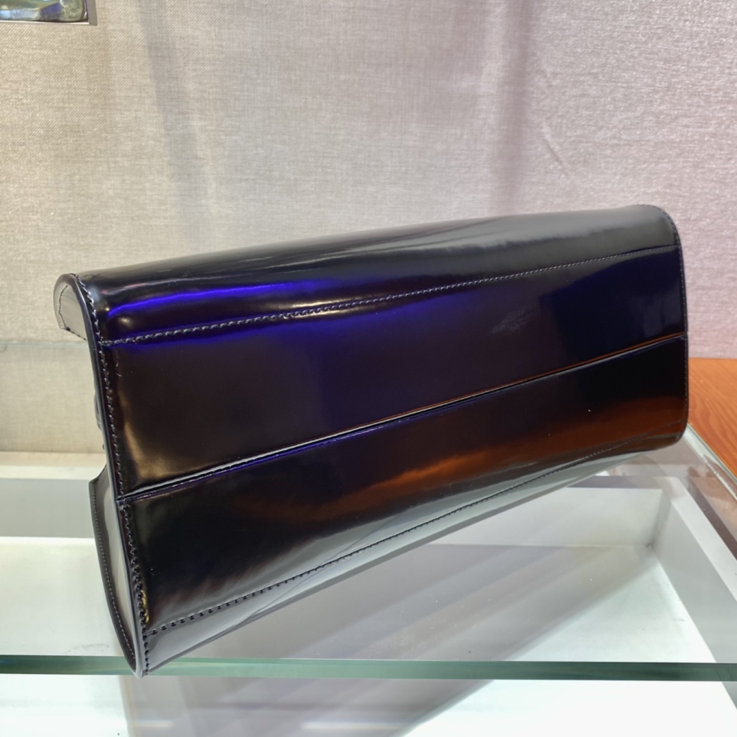 𝐏𝐑𝐀𝐃𝐀 New 1BA327