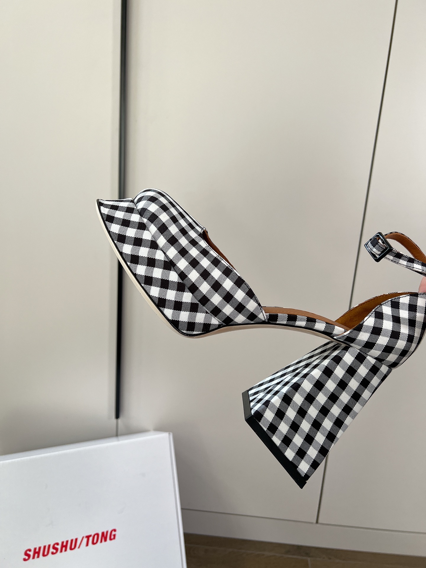 𝐒𝐇𝐔𝐒𝐇𝐔𝐓𝐎𝐍𝐆｜𝟐𝟎𝟐𝟑/𝐒𝐒 𝐧𝐞𝐰 Exclusive niche SHUSHU/TONG 23/thick bottom Mary Jane