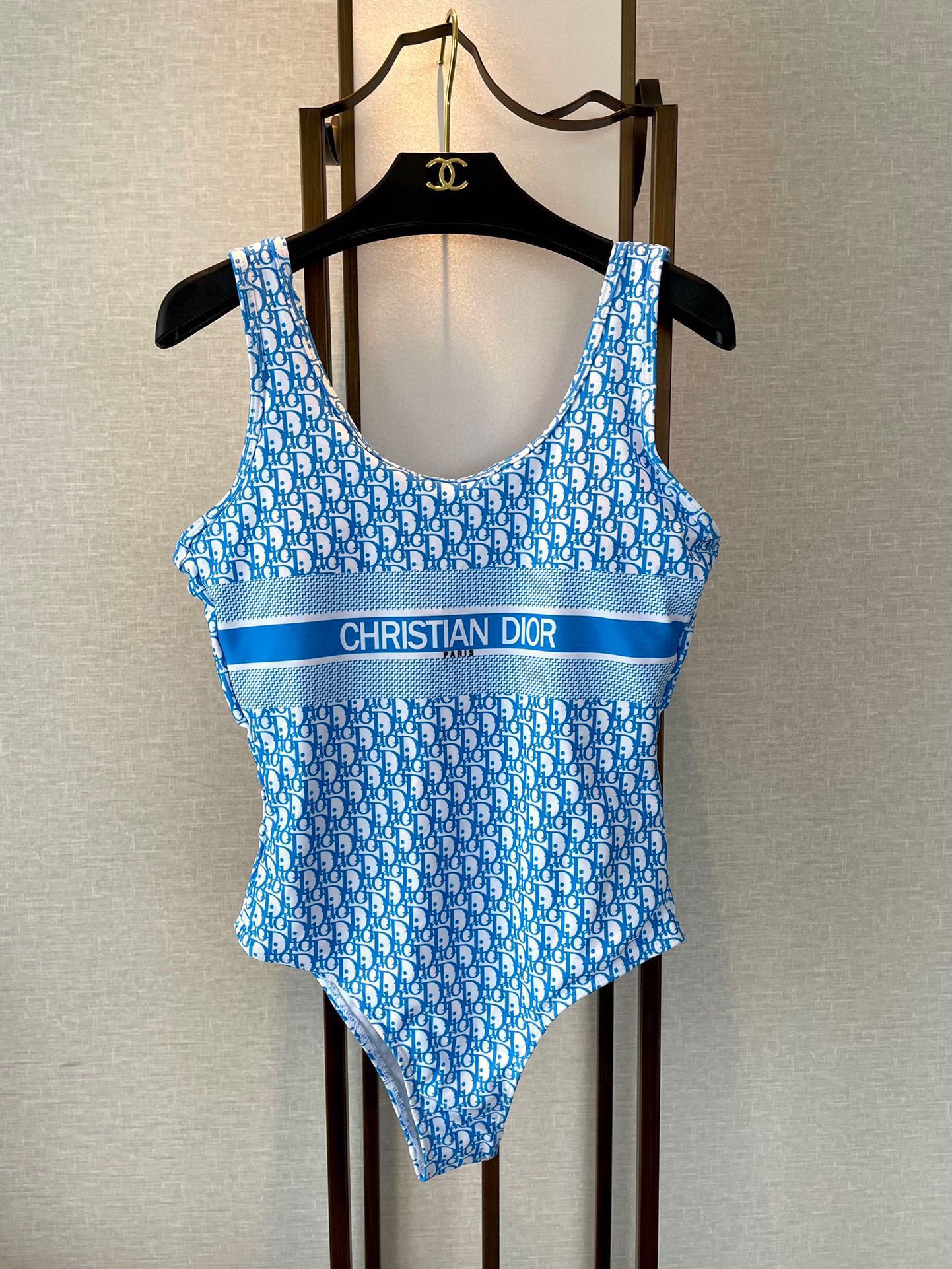 Dior's new letter one-piece swimsuit
