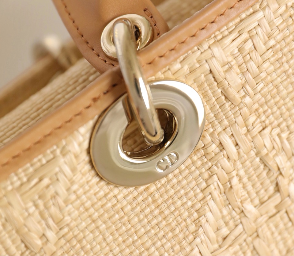 Dior Lady D-Joy is a classic style of the Goliath Bible