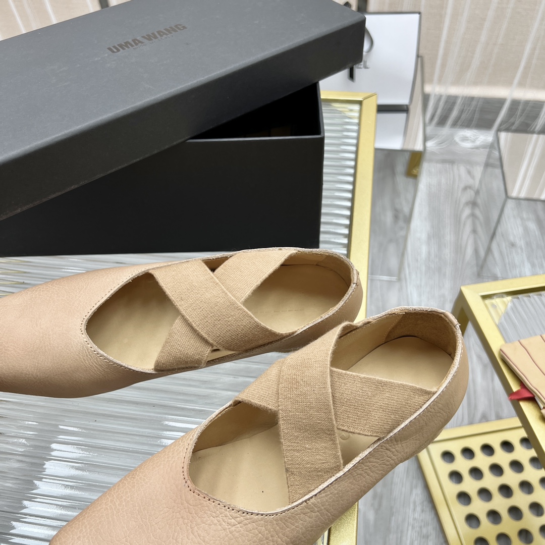 𝐔𝐌𝐀 𝐖𝐀𝐍𝐆｜𝟐𝟎𝟐𝟑/𝐒𝐒 𝐧𝐞𝐰  UMA WANG classic models retro do old ballet shoes