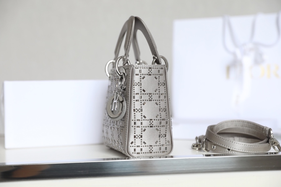 Dior Lady mini 🤍 Grey hot-stamped diamond dainty bag DR-051