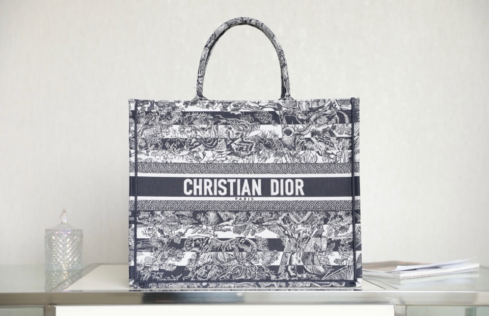 DIOR TOTE blue striped tiger pattern