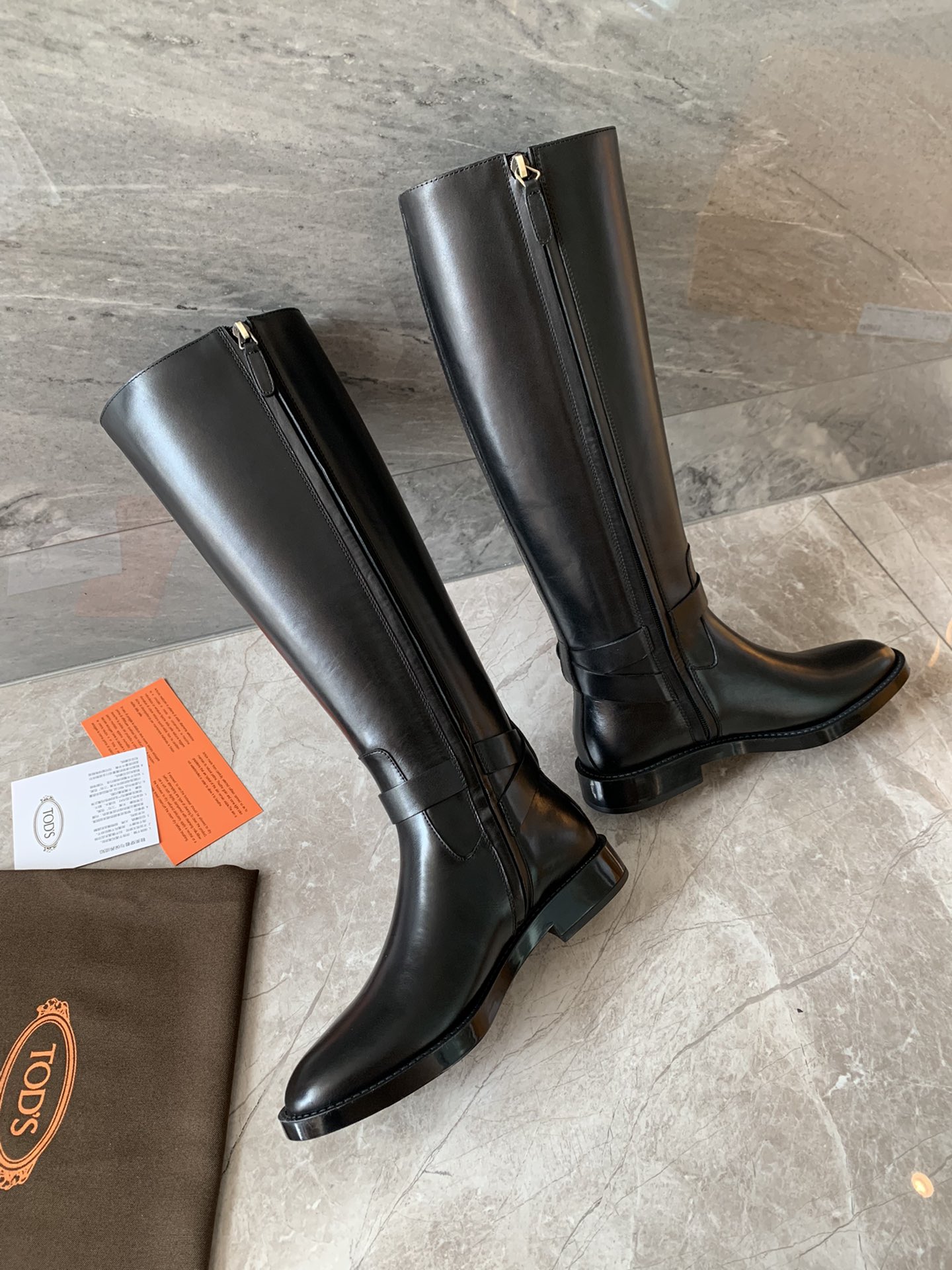 TODS | 𝟐𝟎𝟐𝟏/𝐒𝐒 𝐧𝐞𝐰 Todds 21FW latest black side zipper boots