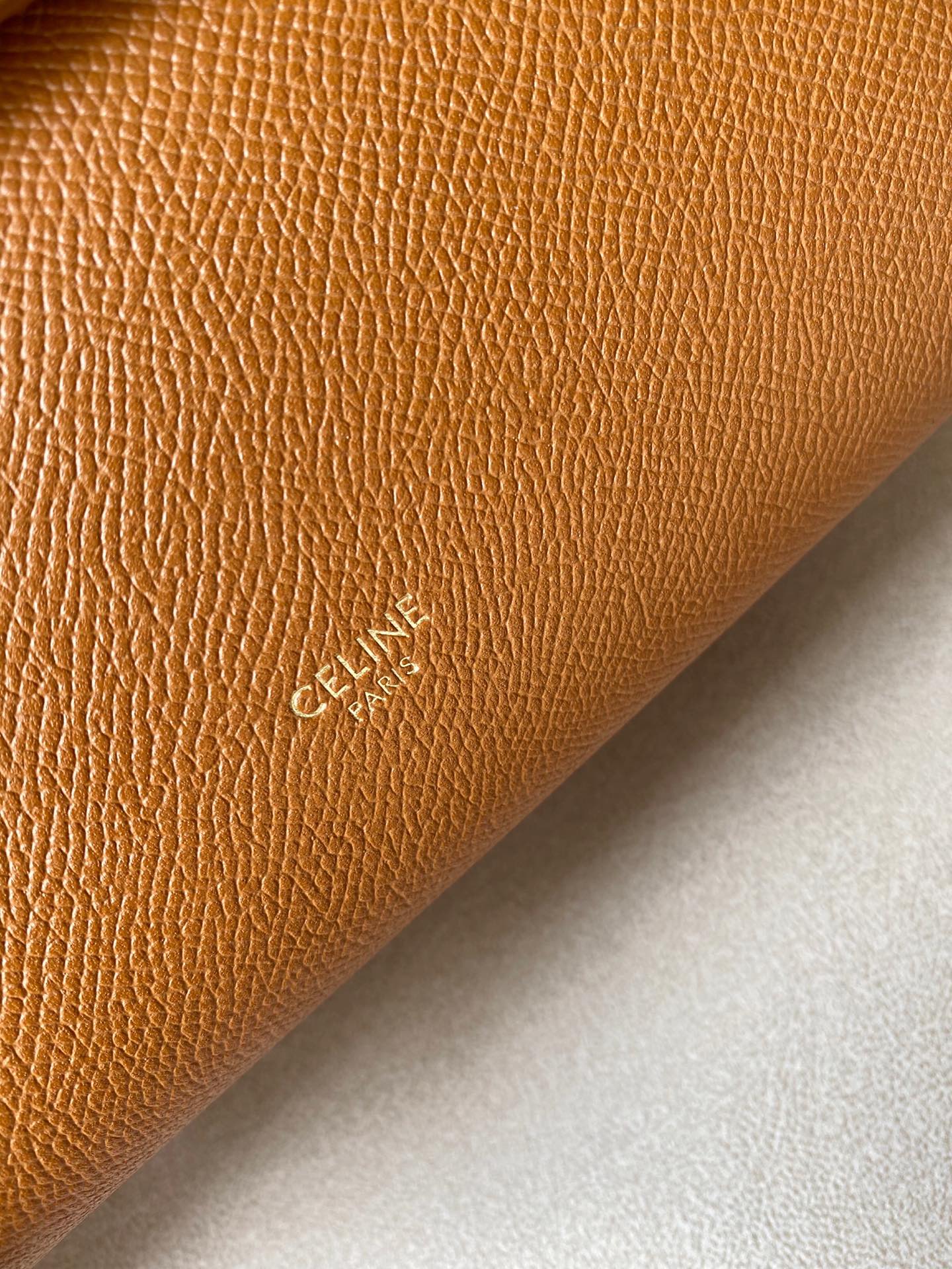 𝐂𝐞𝐥𝐢𝐧𝐞 Belt Bag Catfish Bag Small Grained Calfskin