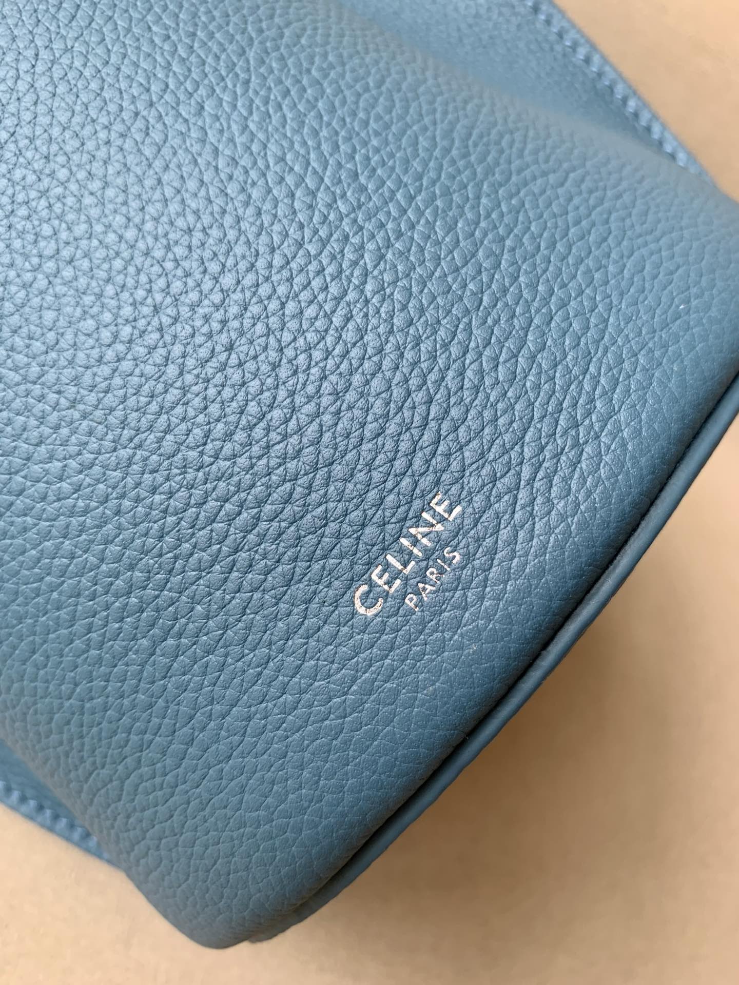 𝐂𝐞𝐥𝐢𝐧𝐞 Bigbag bucket nano  calfskin