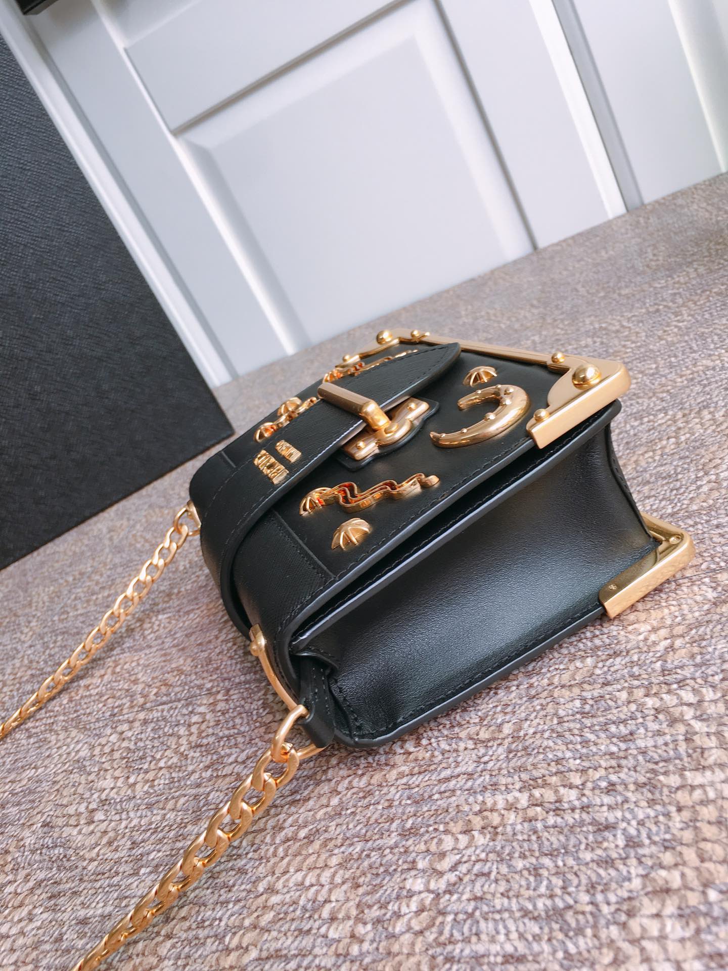 𝐏𝐑𝐀𝐃𝐀 1BH018 Star