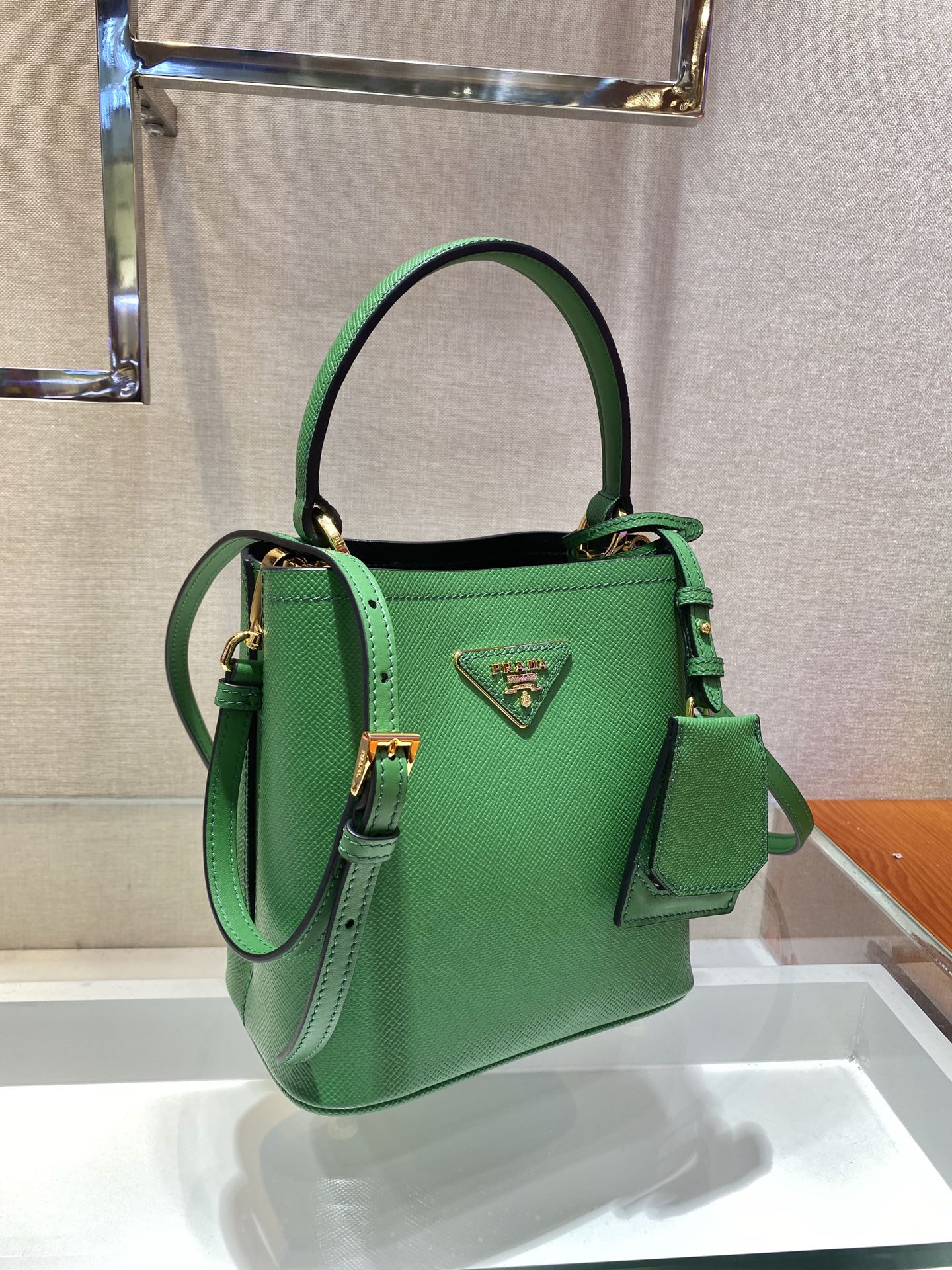 𝐏𝐑𝐀𝐃𝐀 1BA217 Mini