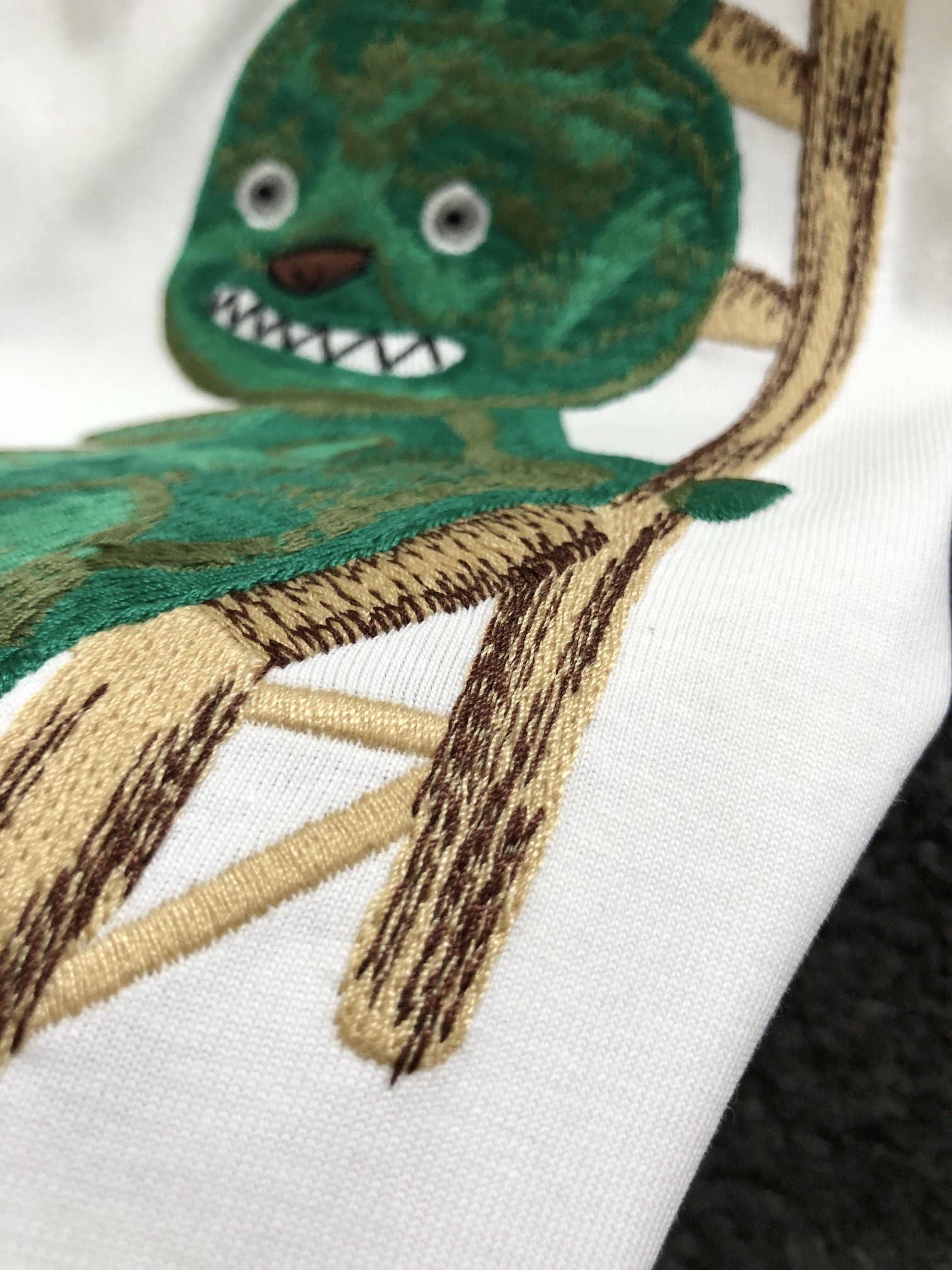 Dior Cartoon embroidered fine cloth t-shirt