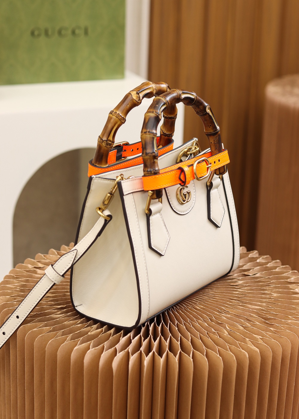 GUCCI 𝐃𝐢𝐚𝐧𝐚 𝐌𝐢𝐧𝐢 #655661