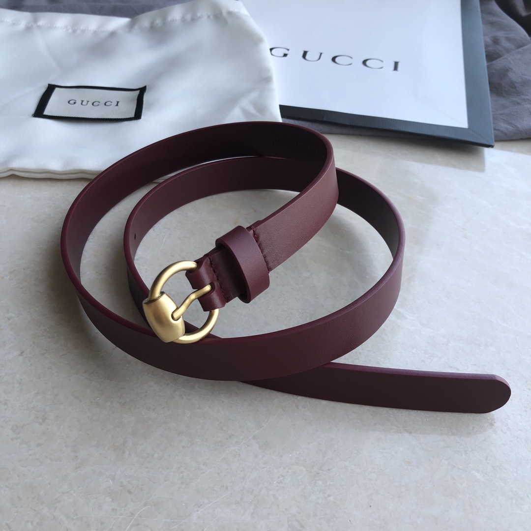 GUCCI new 2.0 retro hot trend pin buckle
