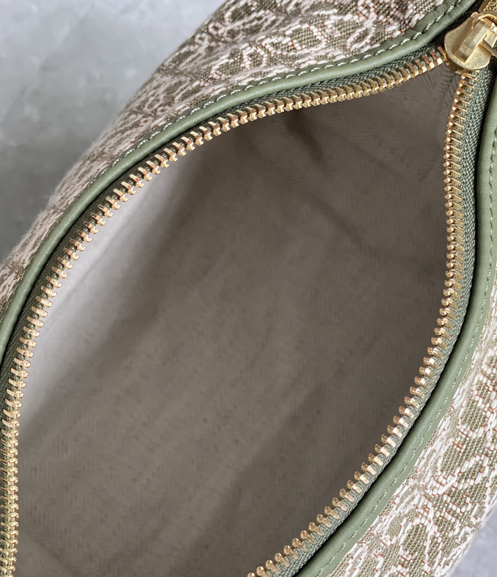 LOEWE cubi bento bag