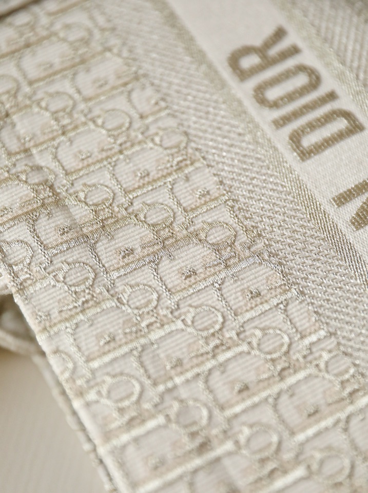 DIOR TOTE gold embroidery