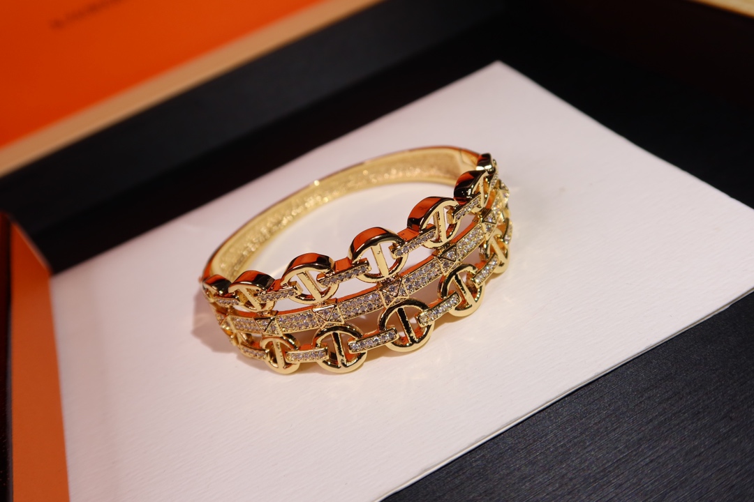 Hermes bracelet