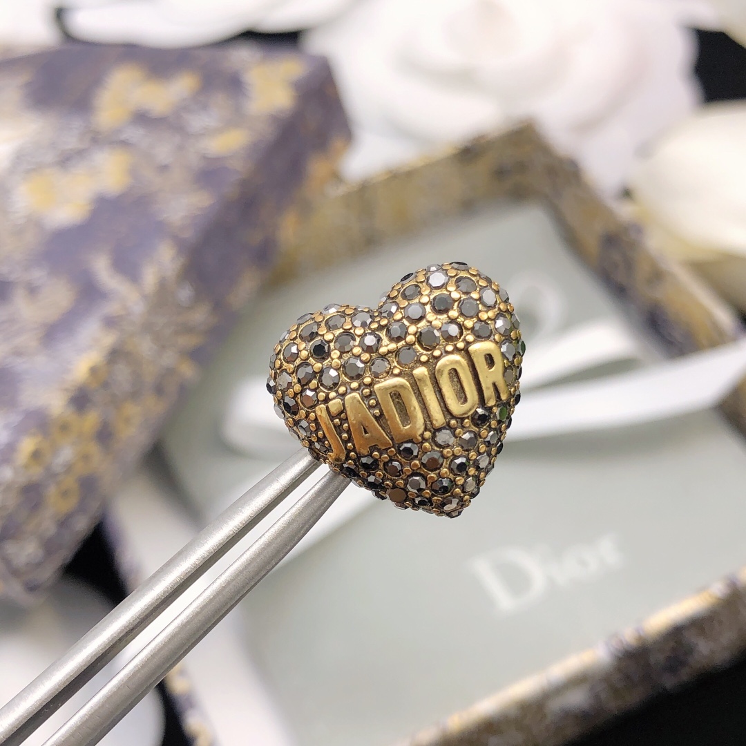 Dior Jadior Letter Heart Stud Earrings