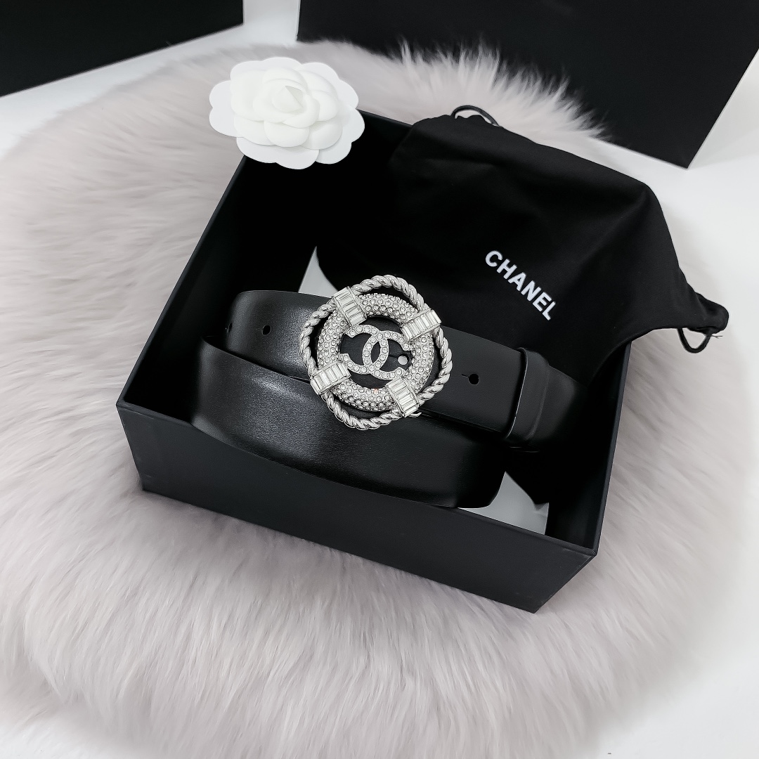 𝗖𝗛𝗔𝗡𝗘𝗟  Belt