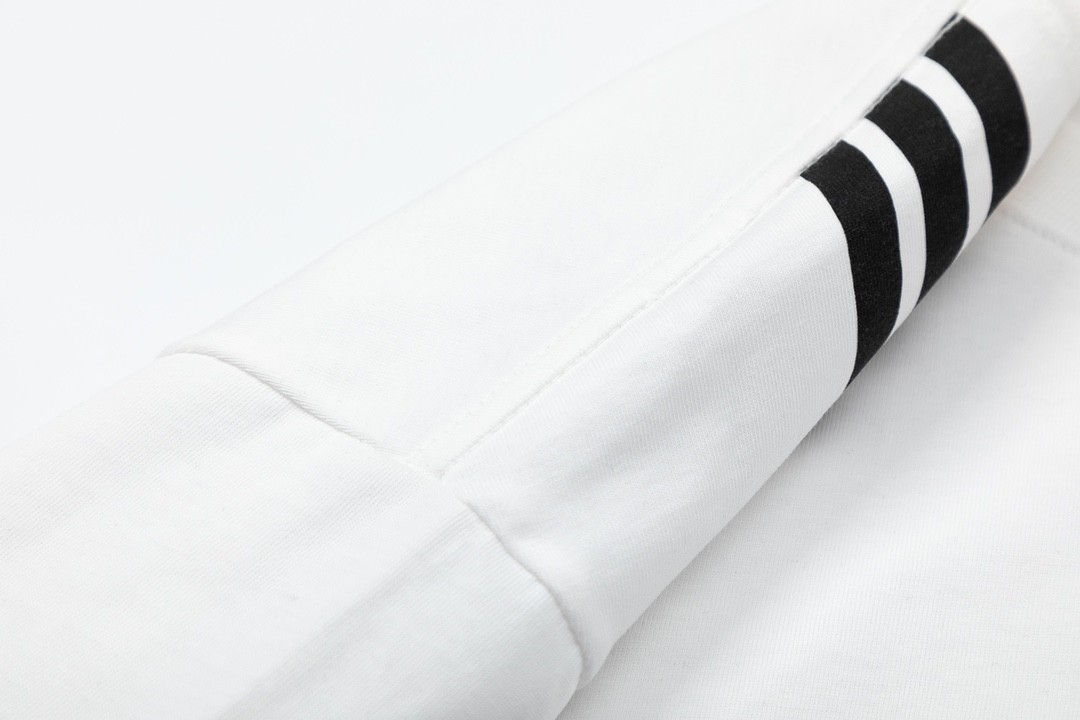 Gucci 23SS double G vertical stripe foam printed t-shirt