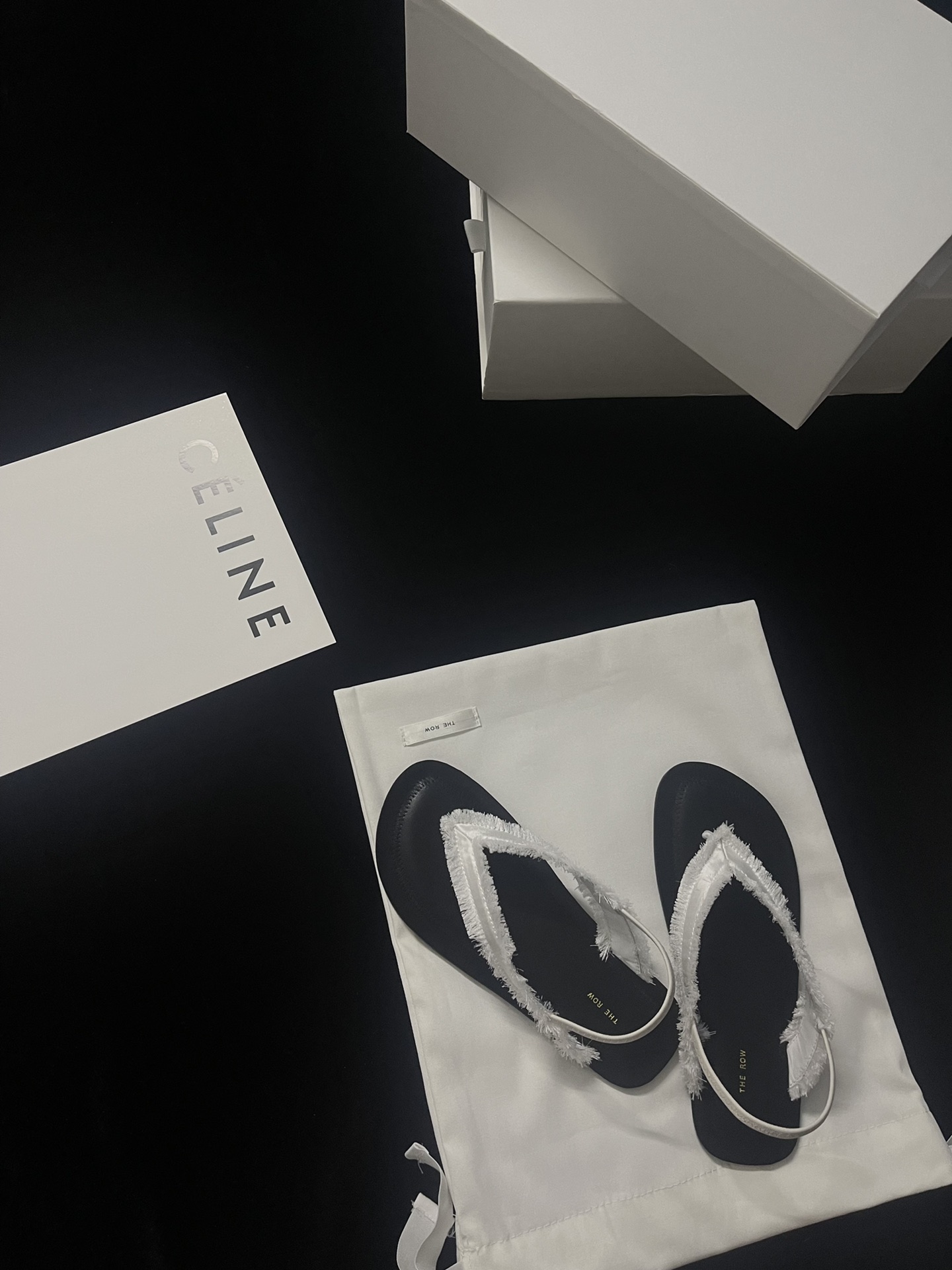 𝐓𝐡𝐞 𝐫𝐨𝐰 ｜𝟐𝟎𝟐𝟑/𝐒𝐒 𝐧𝐞𝐰 Minimalist sandals