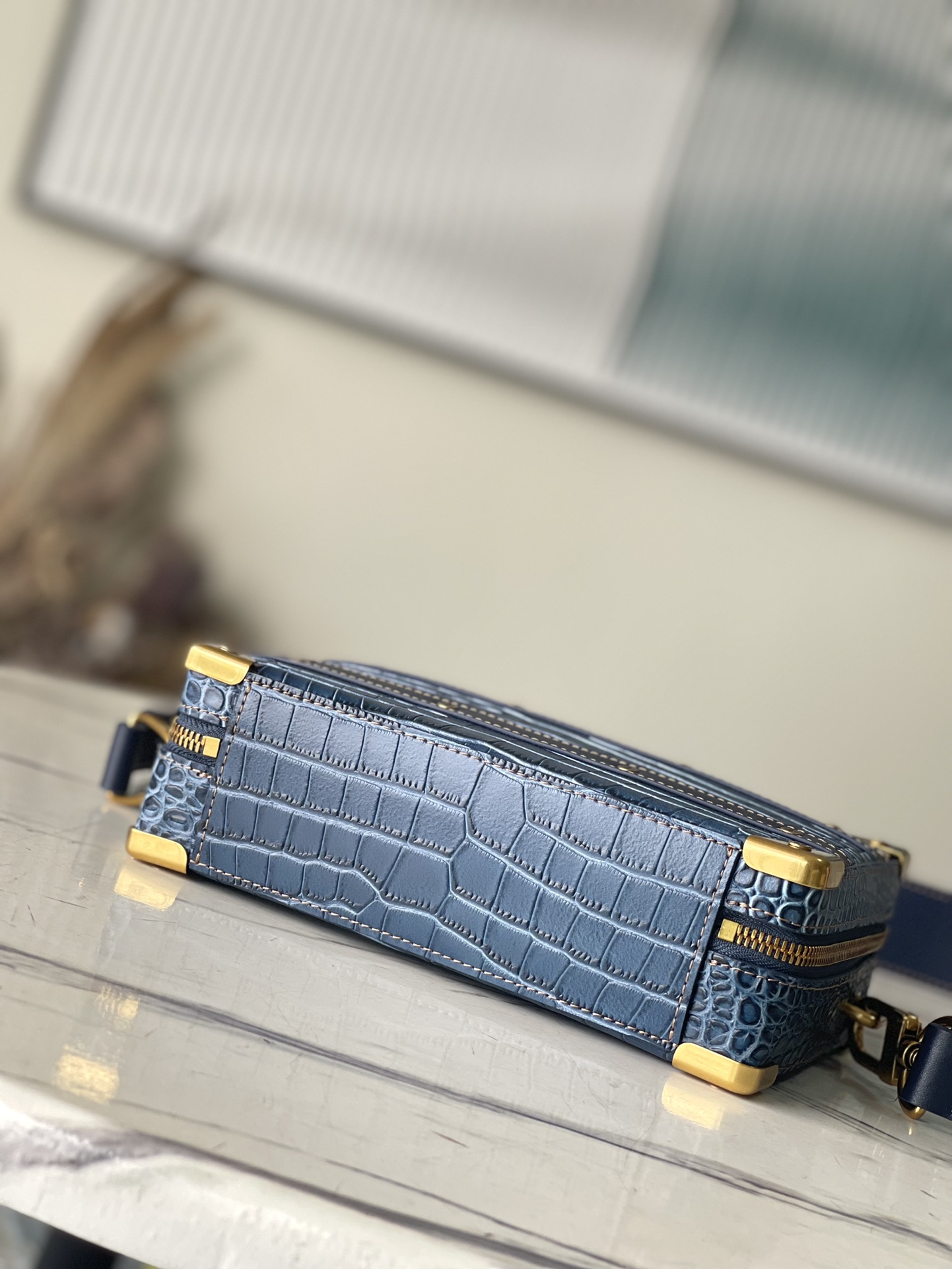 𝐋𝐎𝐔𝐈𝐒 𝐕𝐔𝐈𝐓𝐓𝐎𝐍   M59351