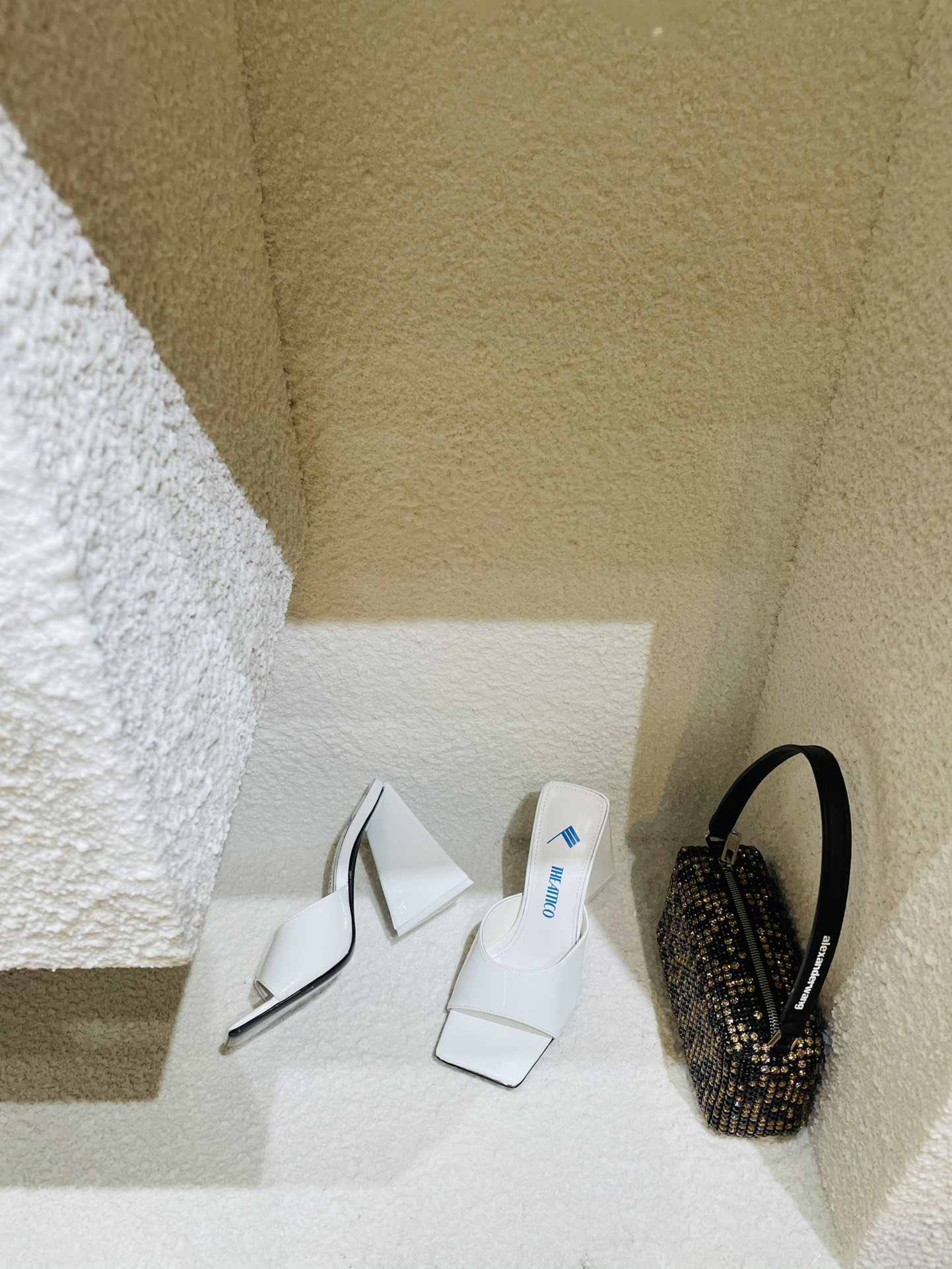 THE ATTICO | 𝟐𝟎𝟐𝟏/𝐒𝐒 𝐧𝐞𝐰 The attico triangle heel sandals lined with sheepskin leather genuine leather outsole