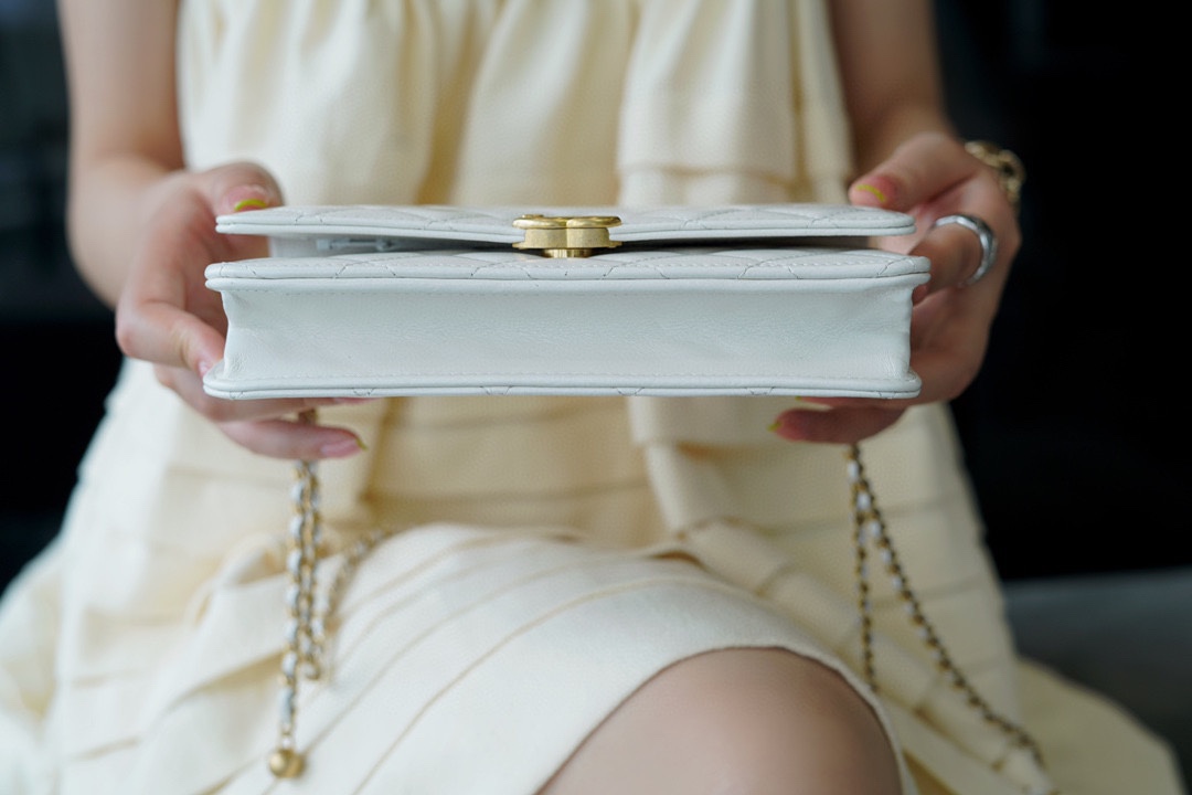 𝗖𝗛𝗔𝗘𝗡𝗟✦ Advanced Handcraft Workshop Double Gold Beads 𝒘𝒐𝒄 White👰