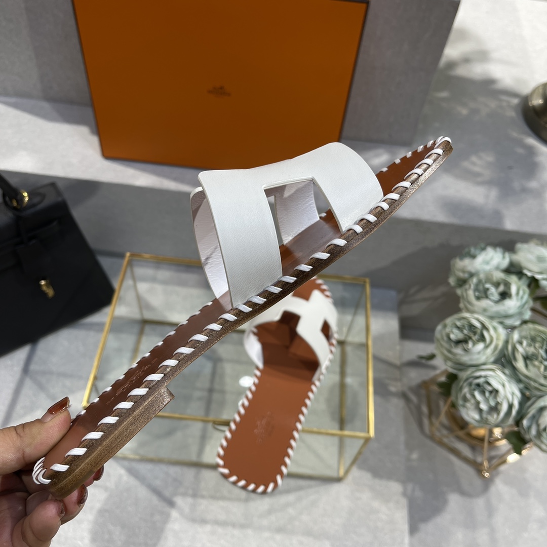 Hermes new woven slippers