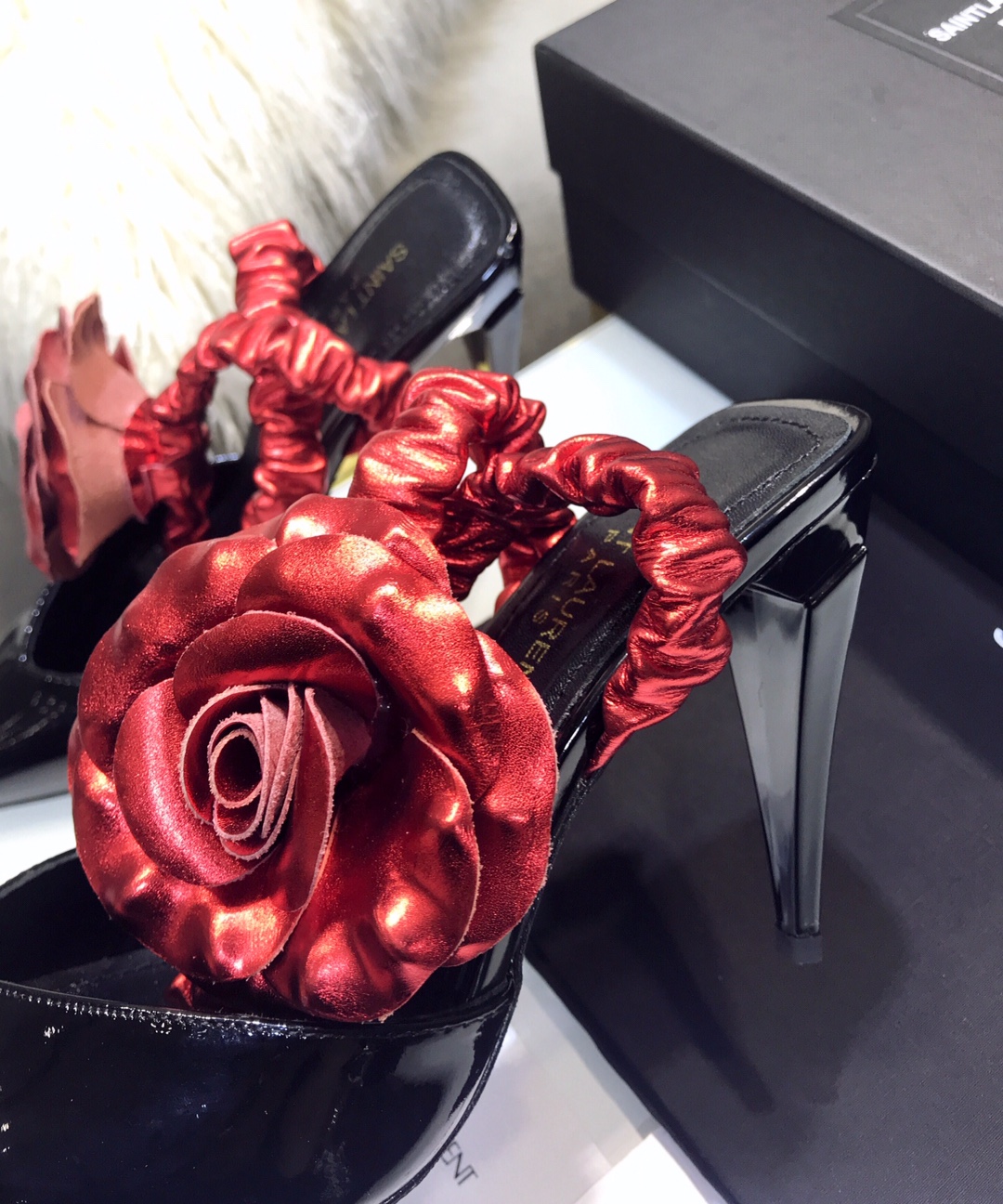 [Saint Laurent / Saint Laurent] YSL show live 18SS spring and summer show new ladies pointed high heels