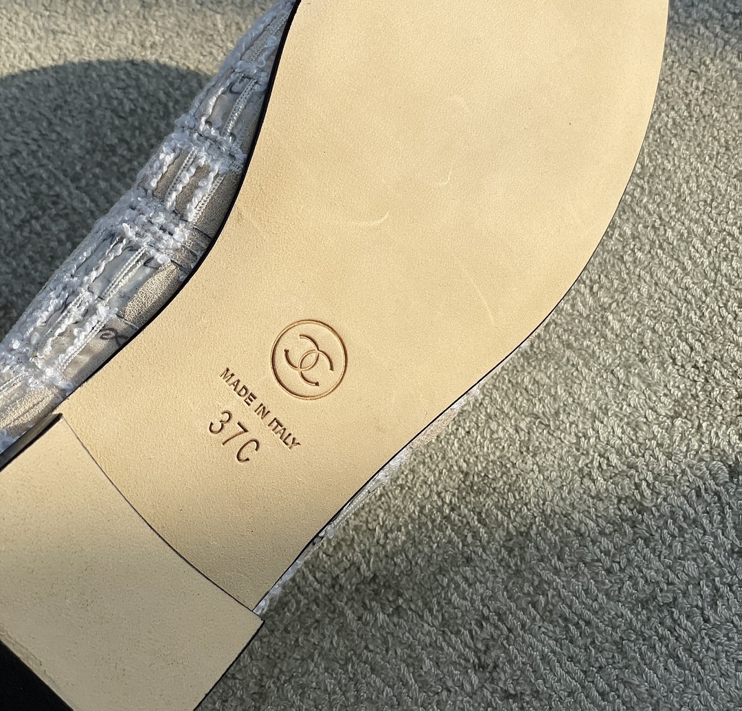 CHANEL classic ballet shoes the version is very positive classic models do not have to worry about the version