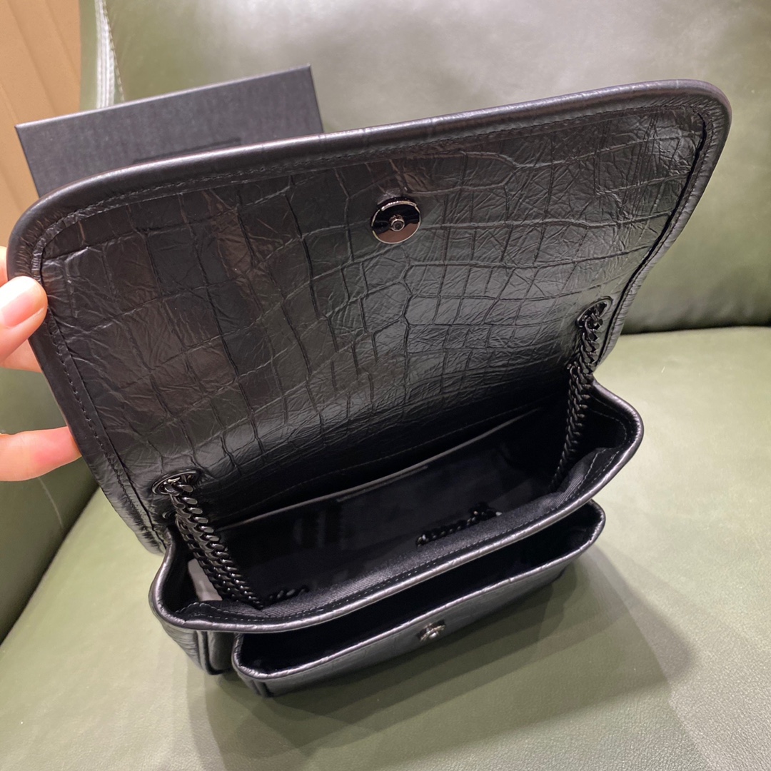 SAINT LAURENT 𝒏𝒊𝒌𝒊  𝒃𝒂𝒃𝒚 𝟮𝟮𝒄𝒎 #533037 New matte E original leather.jd