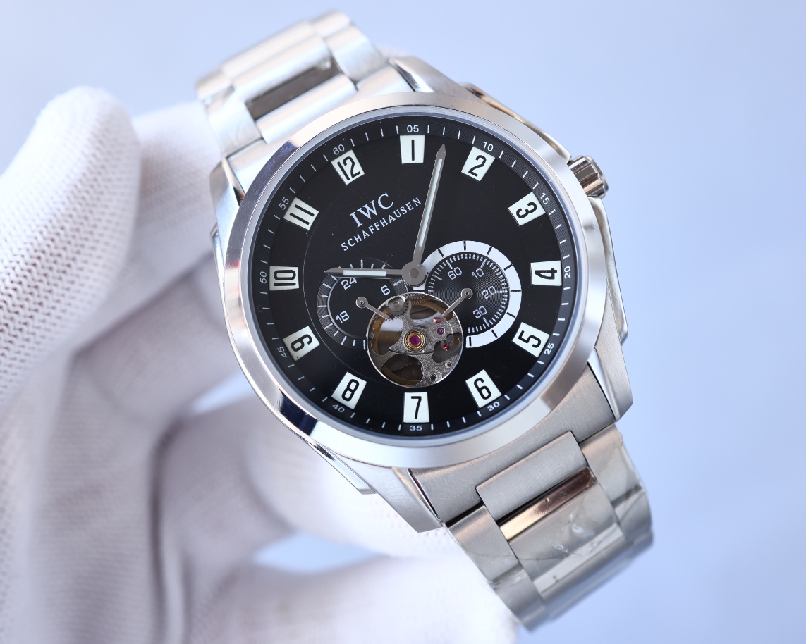 IWC- Built-in Japanese original 82s7 movement Sapphire scratch-resistant mirror 316 steel case Imported calfskin strap