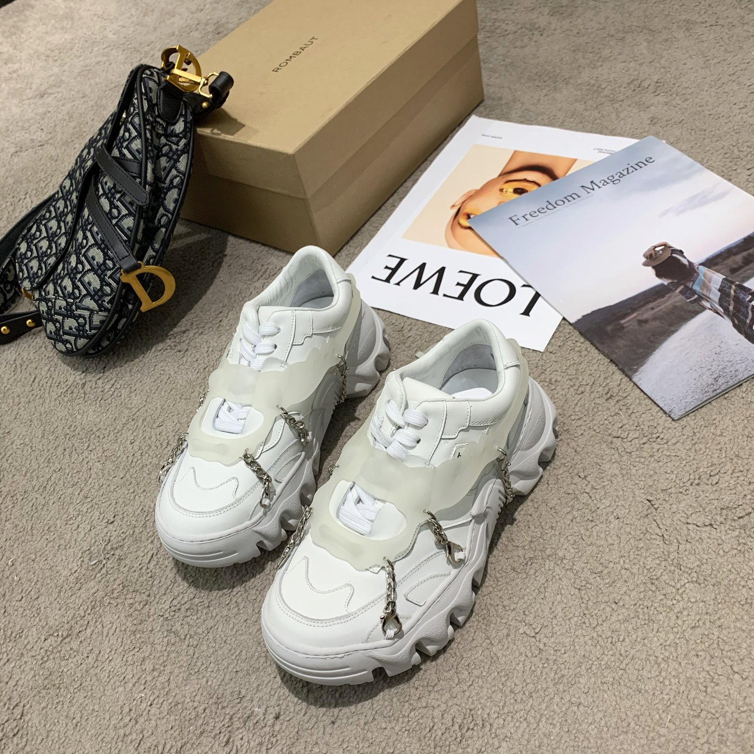 𝐑𝐨𝐫𝐧𝐧𝐢𝐢 ｜2020FW new sneakers upper with silk cowhide upper Sheepskin lining
