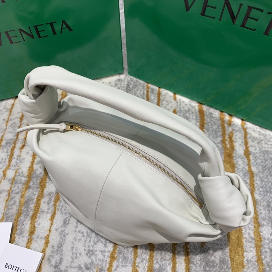 Bottega Veneta  𝗠𝗜𝗡𝗜 𝗕𝗔𝗚 #629635