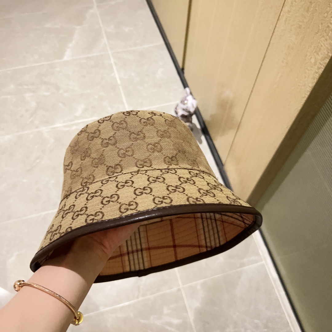 GUCCI bucket hat