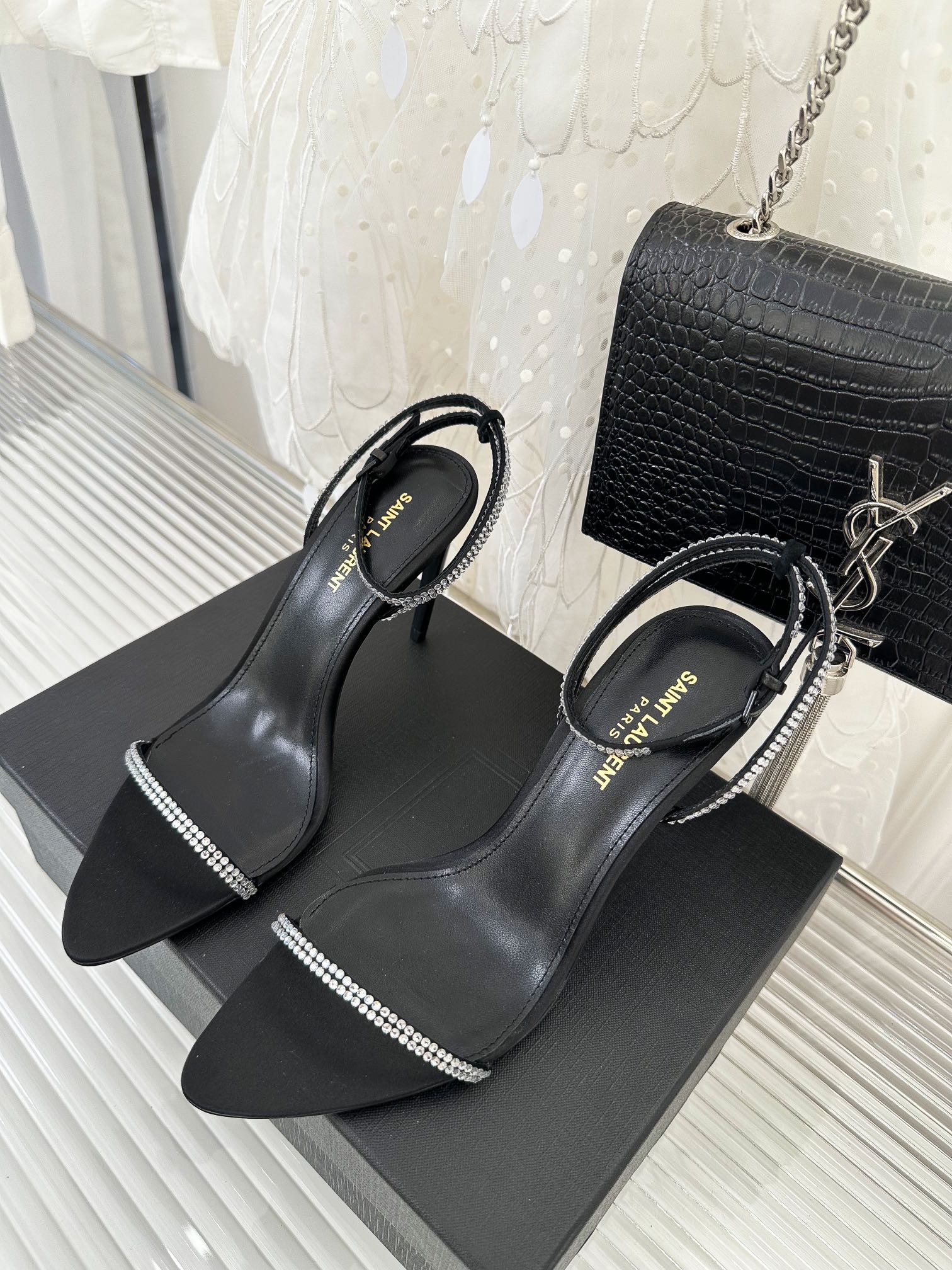 𝙎𝙖𝙞𝙣𝙩 𝙇𝙖𝙪𝙧𝙚𝙣𝙩 | 𝟐𝟎𝟐𝟑/𝐒𝐒 𝐧𝐞𝐰 YSL｜23s new high heel sandals Italian leather outsole