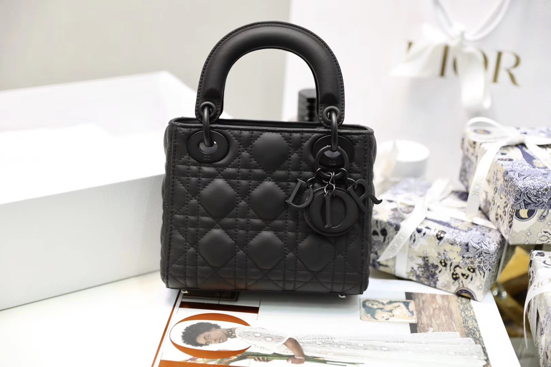 Three compartments So black🖤 Lady Dior Ultra Mat Pocket Handbag