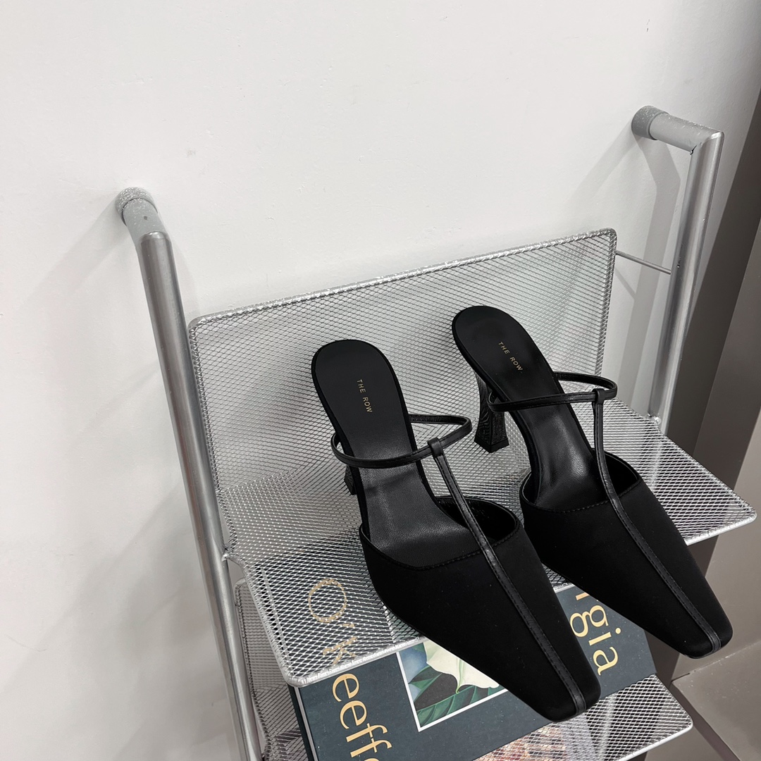 𝐓𝐇𝐄 𝐑𝐎𝐖｜𝟐𝟎𝟐𝟐/𝐒𝐒 𝐧𝐞𝐰 new model the row 2022/fw retro minimalist wrap toe heels