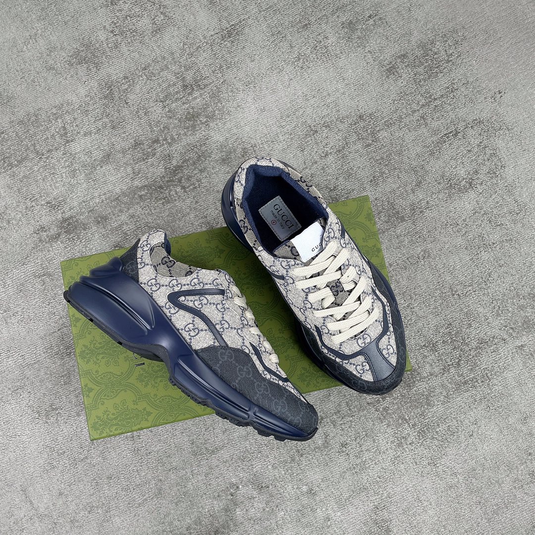 Gucci Pops This collection has a lot of flora and fauna elements Original material