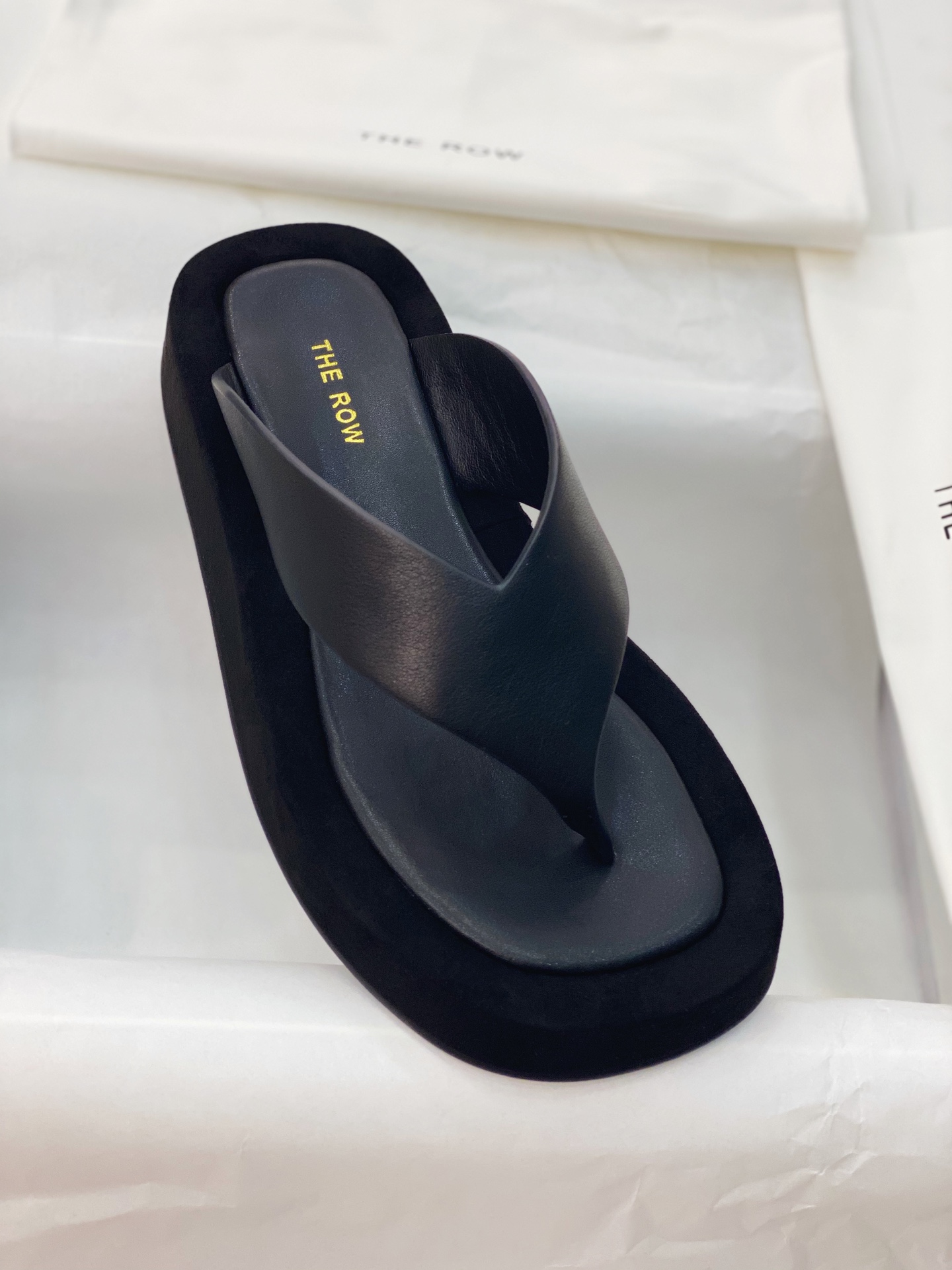 THE ROW | 𝟐𝟎𝟐𝟏/𝐒𝐒 𝐧𝐞𝐰 The row 2021 official website synchronization niche sexually cool wind thick bottom flip-flops